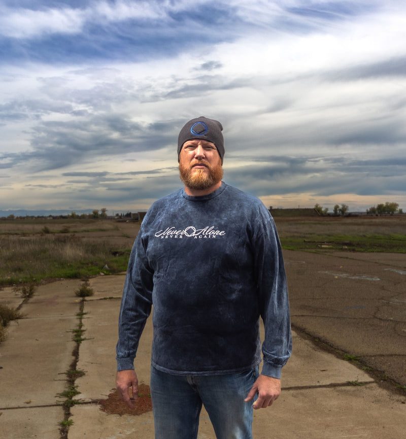 Load image into Gallery viewer,  blue sweatshirt with text
