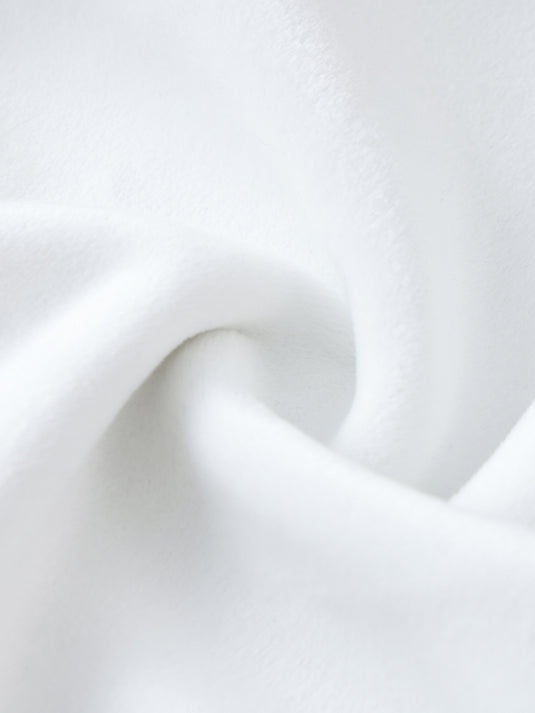 Abstract white wavy pattern